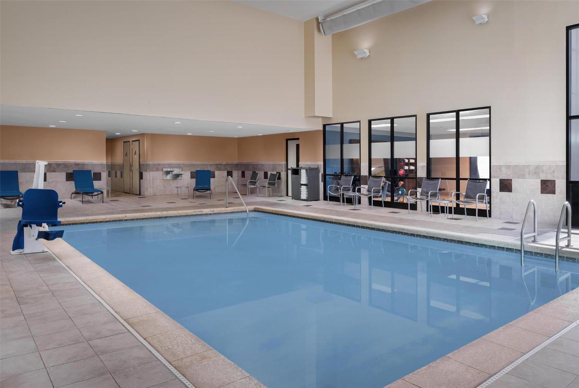 Hampton Inn & Suites Omaha-Downtown Exterior foto